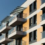 マンションの「大規模修繕工事」直前の売却は損か得か？修繕積立金の増額改定